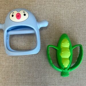 Silicone Penguin Teether & Green Pea Pod Teether Set